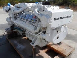 Marine propulsion engine MAN D2842 LE433, Marine Diesel Engine, V-12 1550 HP Common Rail